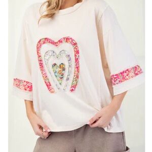 Easel Cream Tee with Pink and Multicolor Heart Design